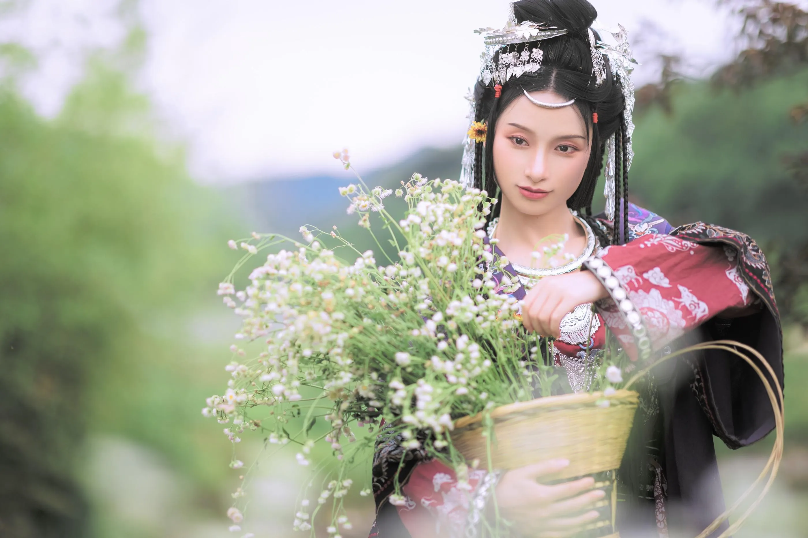 [YITUYU艺图语]2022.08.23 苗疆少女 眸小妖 [42P]插图